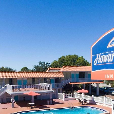 Howard Johnson By Wyndham Clearwater - Dunedin Bagian luar foto
