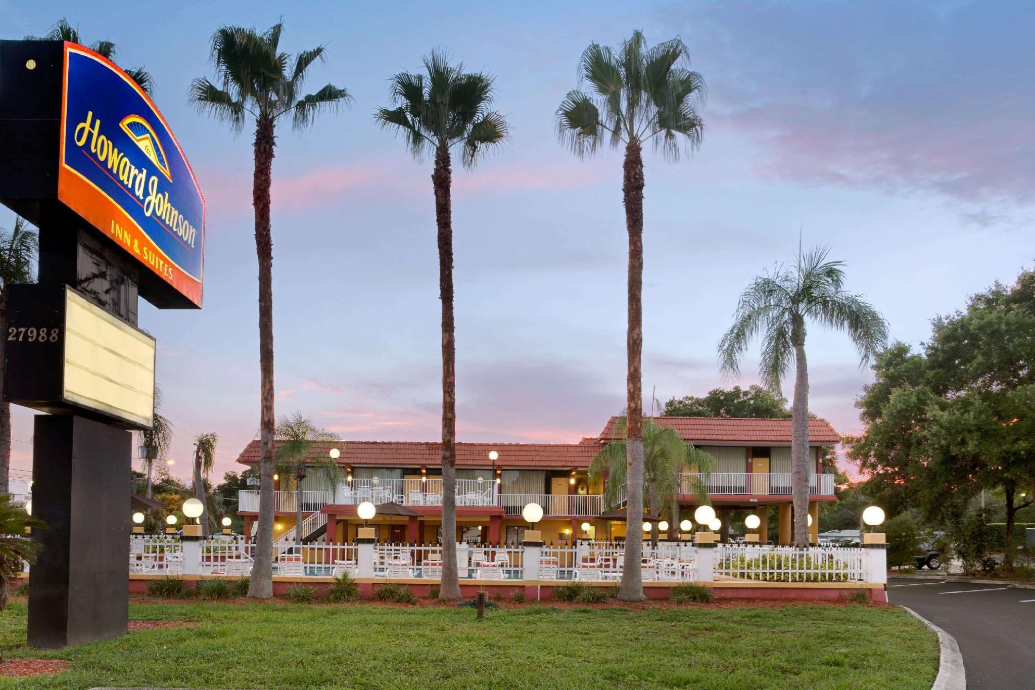 Howard Johnson By Wyndham Clearwater - Dunedin Bagian luar foto