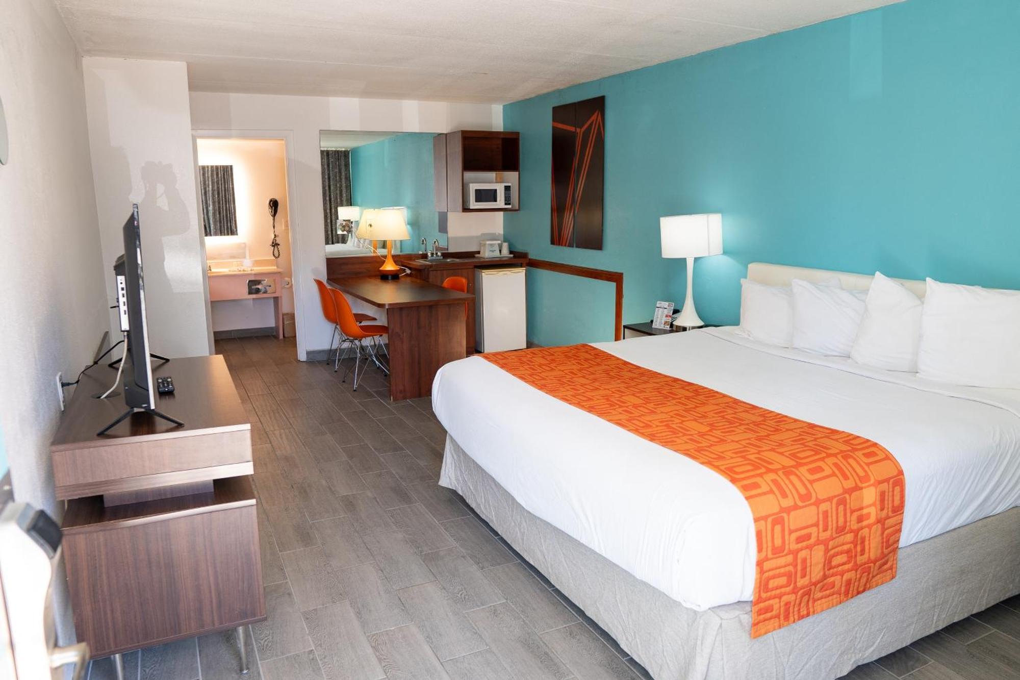 Howard Johnson By Wyndham Clearwater - Dunedin Bagian luar foto