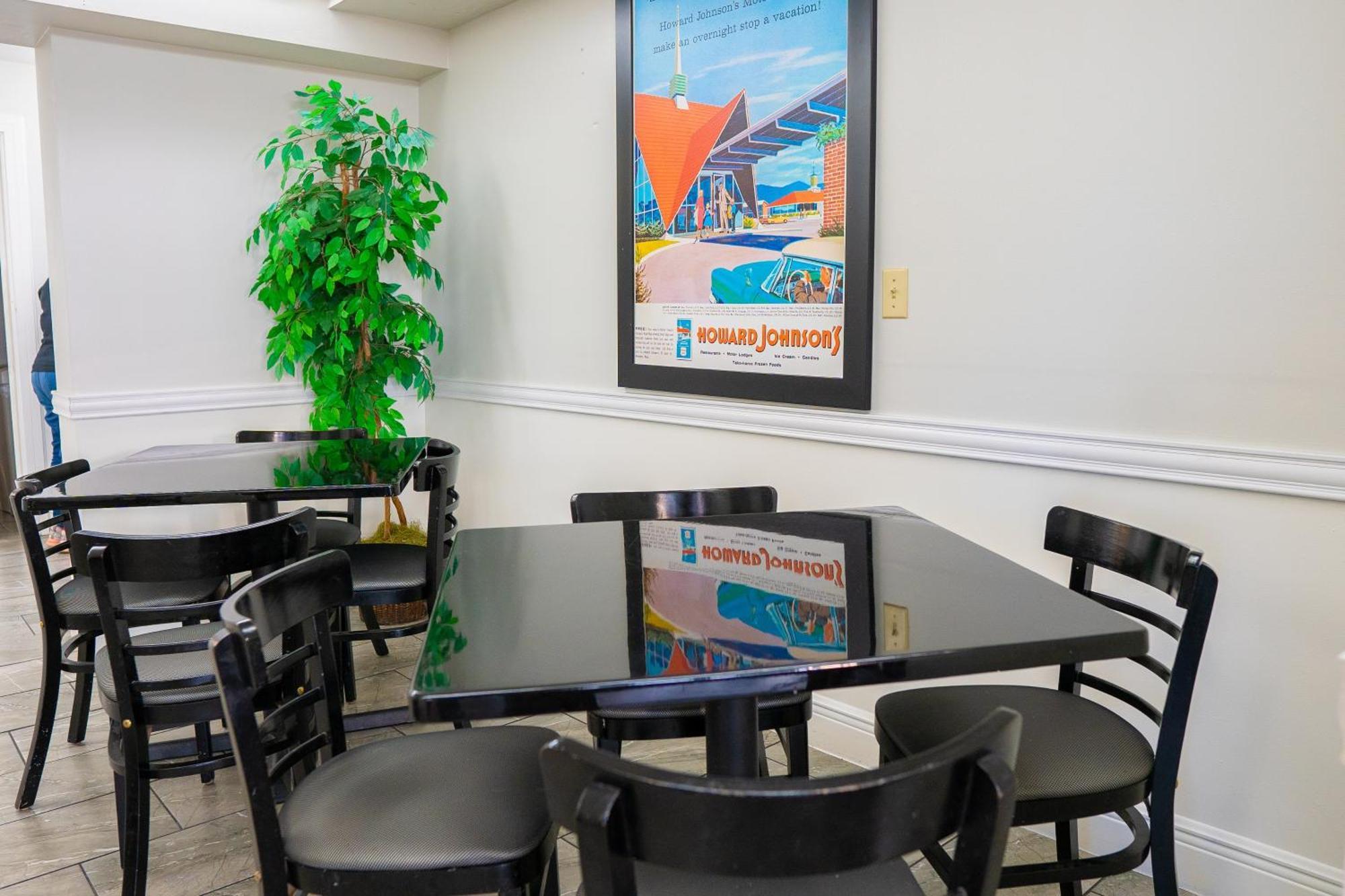 Howard Johnson By Wyndham Clearwater - Dunedin Bagian luar foto