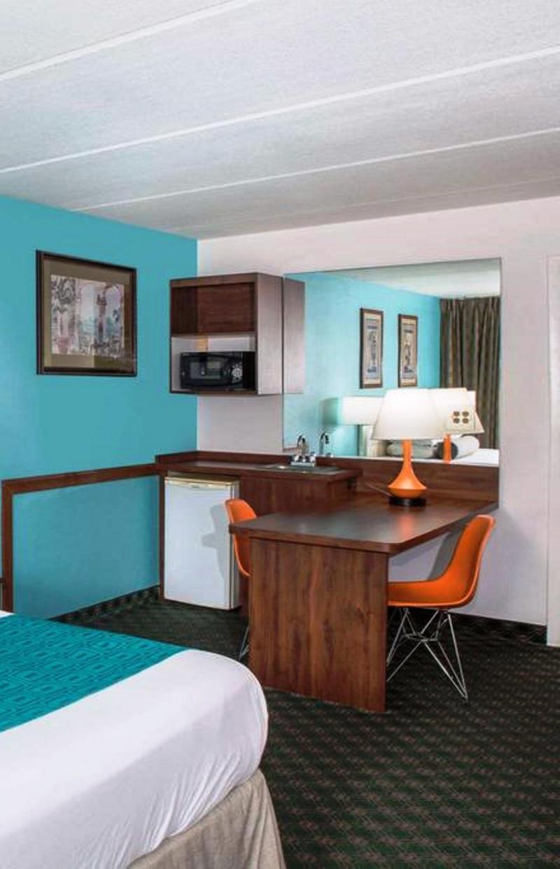 Howard Johnson By Wyndham Clearwater - Dunedin Bagian luar foto